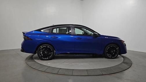 2t Blu Blk Roof 2026 Nissan Sentra SR