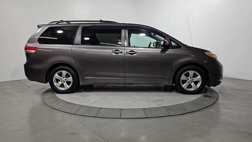 2014 Toyota Sienna LE