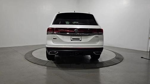 Opal White Pearl 2026 Volkswagen Atlas 2.0T SE W/TECHNOLOGY