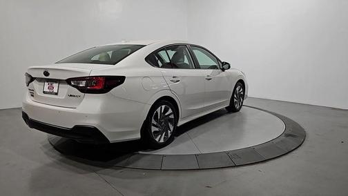 2024 Subaru Legacy 