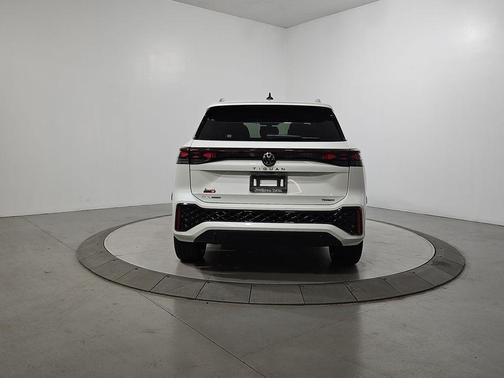 Opal White Pearl 2026 Volkswagen Tiguan 2.0T SEL R-Line Turbo