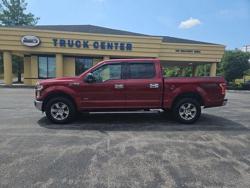 Ruby Red Metallic Tinted Clearcoat 2016 Ford F-150 XLT