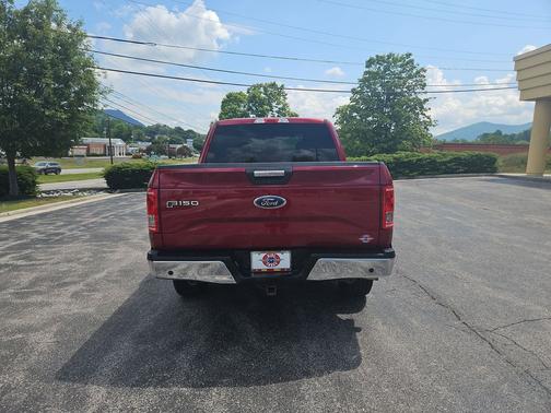 Ruby Red Metallic Tinted Clearcoat 2016 Ford F-150 XLT