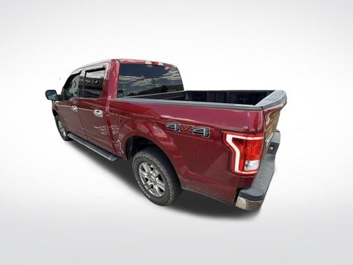 Ruby Red Metallic Tinted Clearcoat 2016 Ford F-150 XLT