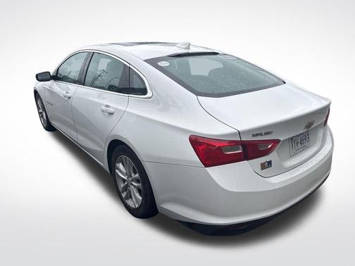 Summit White 2016 Chevrolet Malibu LT