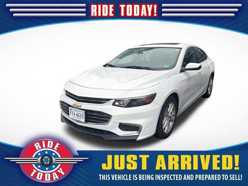 Summit White 2016 Chevrolet Malibu 1LT