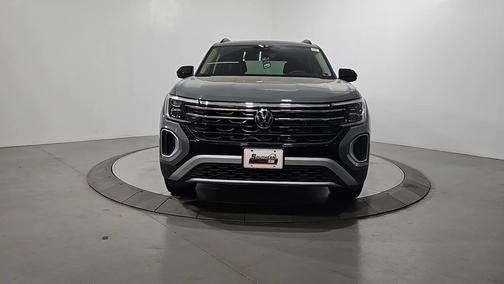 Pure Gray 2026 Volkswagen Atlas 2.0T Peak Edition