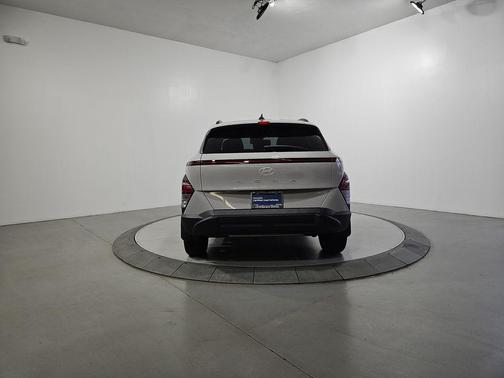 Gray Pearl 2025 Hyundai KONA SEL