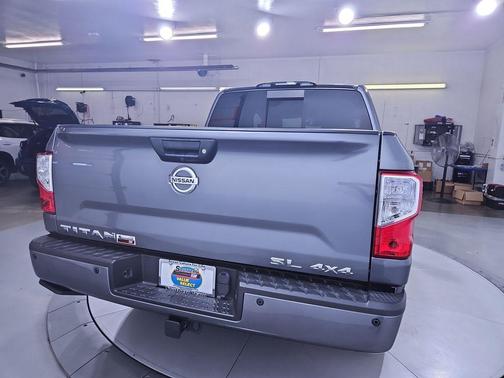 2018 Nissan Titan SL