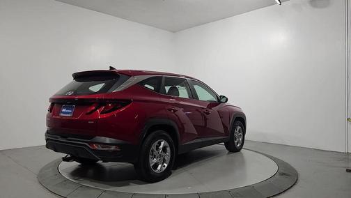 2024 Hyundai TUCSON SE