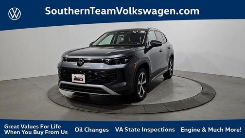 Platinum Gray 2026 Volkswagen Tiguan 2.0T SE