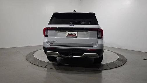 White Metallic 2025 Ford Explorer Platinum