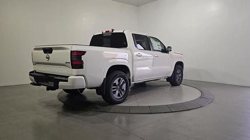 Glacier White 2026 Nissan Frontier SV