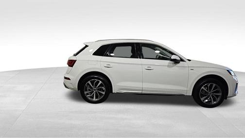 2023 Audi Q5 45 S line quattro Premium