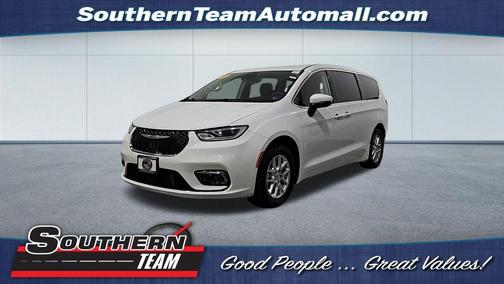 Bright White Clearcoat 2023 Chrysler Pacifica Touring-L