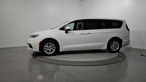 Bright White Clearcoat 2023 Chrysler Pacifica Touring-L