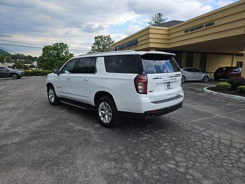Summit White 2023 Chevrolet Suburban Premier