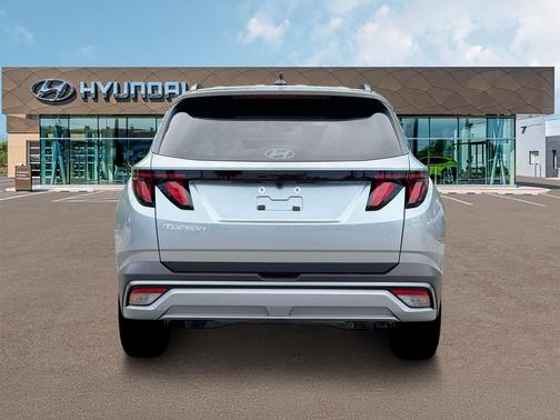 Shimmering Silver 2026 Hyundai TUCSON SEL