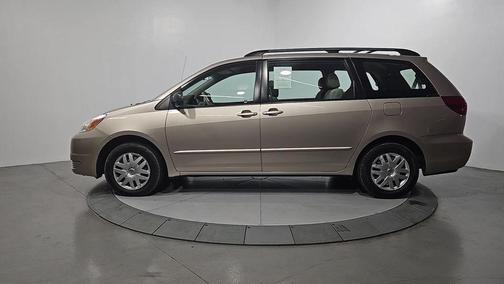 2005 Toyota Sienna CE