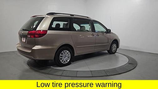 2005 Toyota Sienna CE
