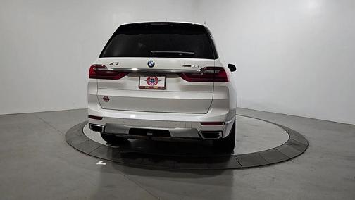 Mineral White Metallic 2019 BMW X7 xDrive50i