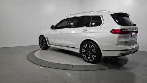 Mineral White Metallic 2019 BMW X7 xDrive50i
