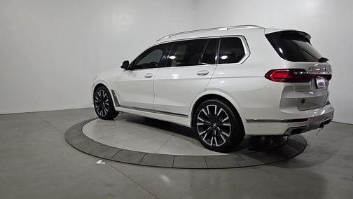 Mineral White Metallic 2019 BMW X7 xDrive50i