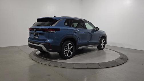 Monterey Blue Pearl 2026 Volkswagen Tiguan 2.0T SE