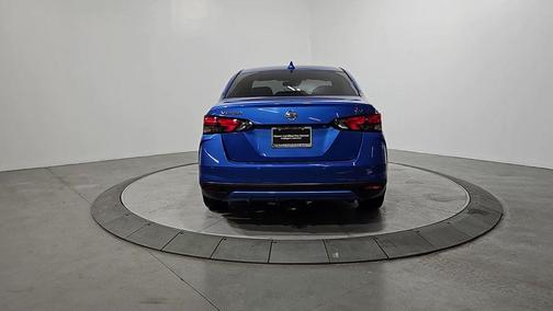 2022 Nissan Versa 1.6 SV