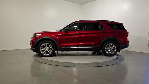 Rapid Red Metallic Tinted Clearcoat 2020 Ford Explorer XLT