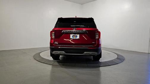 Rapid Red Metallic Tinted Clearcoat 2020 Ford Explorer XLT