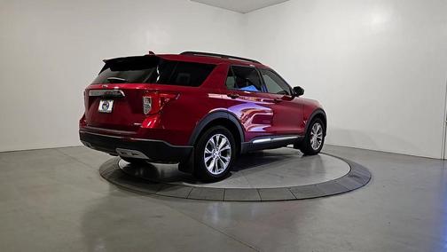 Rapid Red Metallic Tinted Clearcoat 2020 Ford Explorer XLT