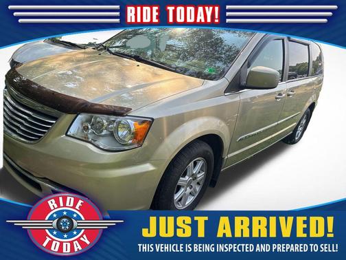 2011 Chrysler Town & Country Touring-L