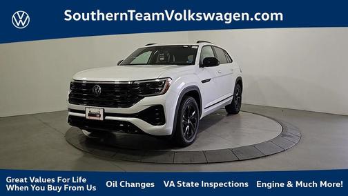 Opal White Pearl 2026 Volkswagen Atlas Cross Sport 2.0T SEL R-Line Black