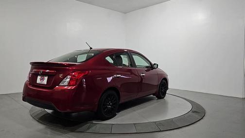 2017 Nissan Versa 1.6 SV