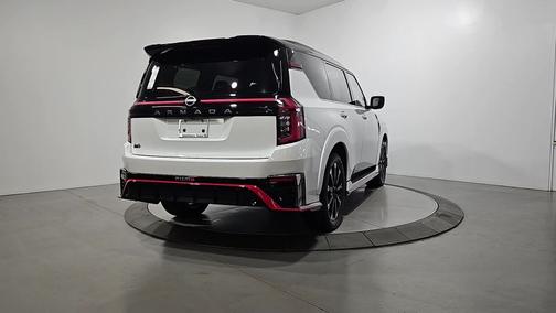 Everest White Pearl/Black 2026 Nissan Armada NISMO