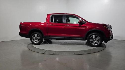 Radiant Red Metallic II 2025 Honda Ridgeline RTL