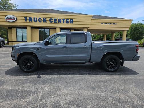 Boulder Gray Metallic 2026 Nissan Frontier SV