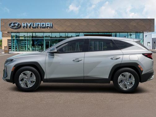 Shimmering Silver 2026 Hyundai TUCSON Hybrid Blue SE
