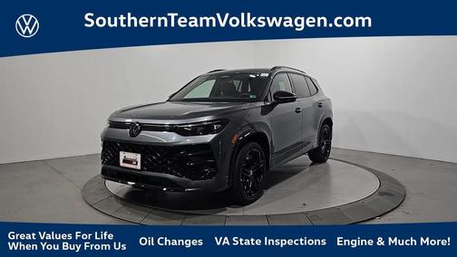 Platinum Gray Metallic 2026 Volkswagen Tiguan 2.0T SE R-Line Black