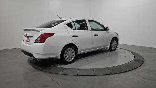 2018 Nissan Versa 1.6 S+