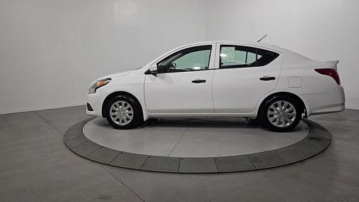 2018 Nissan Versa 1.6 S+