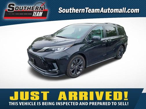 Midnight Black Metallic 2023 Toyota Sienna XSE