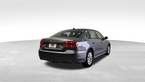 2015 Volkswagen Passat 1.8T Auto Wolfsburg Ed