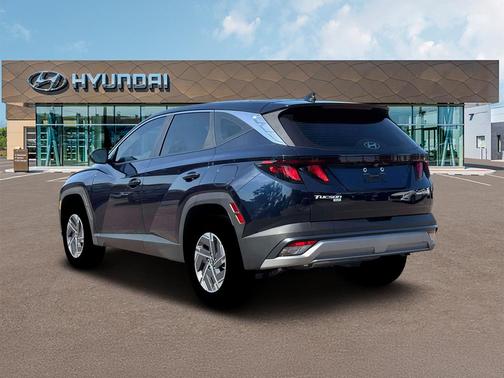 2026 Hyundai TUCSON Hybrid Blue SE