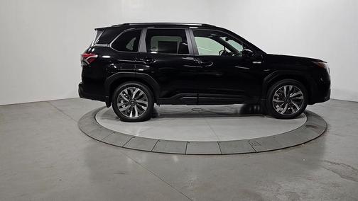 2025 Subaru Forester Hybrid Touring