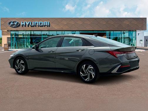 2025 Hyundai ELANTRA HEV Limited