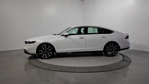 Platinum White Pearl 2023 Honda Accord Hybrid Touring