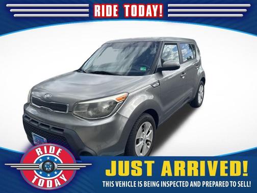 Gray 2015 Kia Soul Base