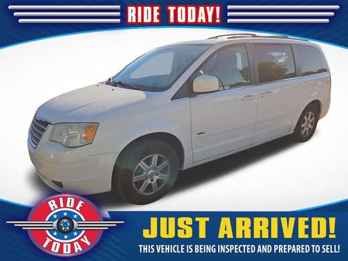 2008 Chrysler Town & Country Touring